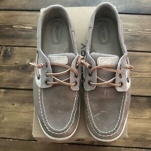 Ladies Sz 9 tan Sperrys in excellent condition